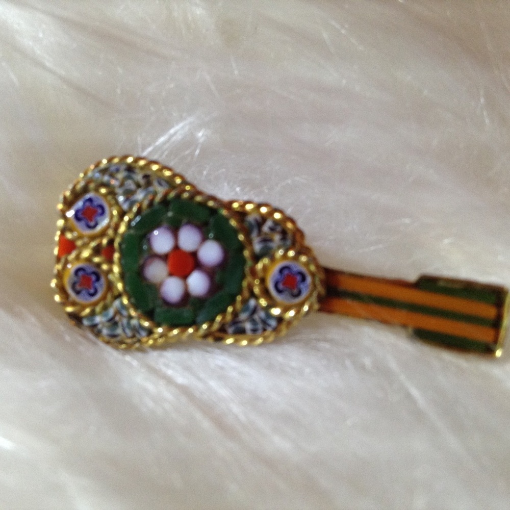 Beautiful Vintage Seedling Guitar Brooch